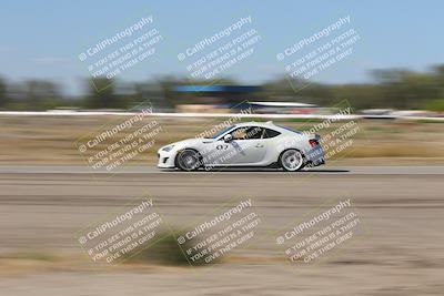 media/Oct-04-2025-OnGrid (Sat) [[44bd565ffa]]/Yellow Group/Grapevine/